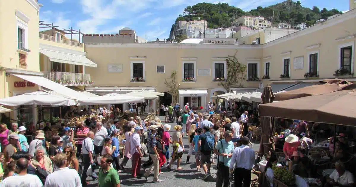 Piazza-Umberto-I-Piazzetta-capri Piazza-Umberto-I-Piazzetta-capri