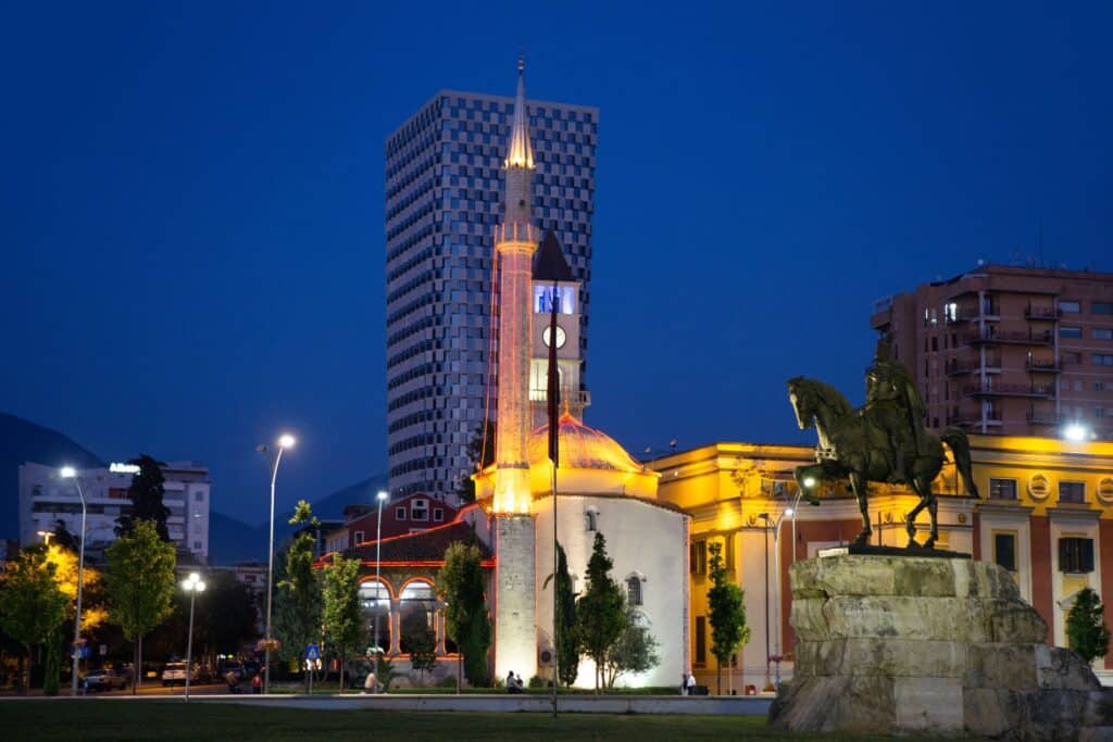 Skanderbeg Square di Tirana capitale Albania